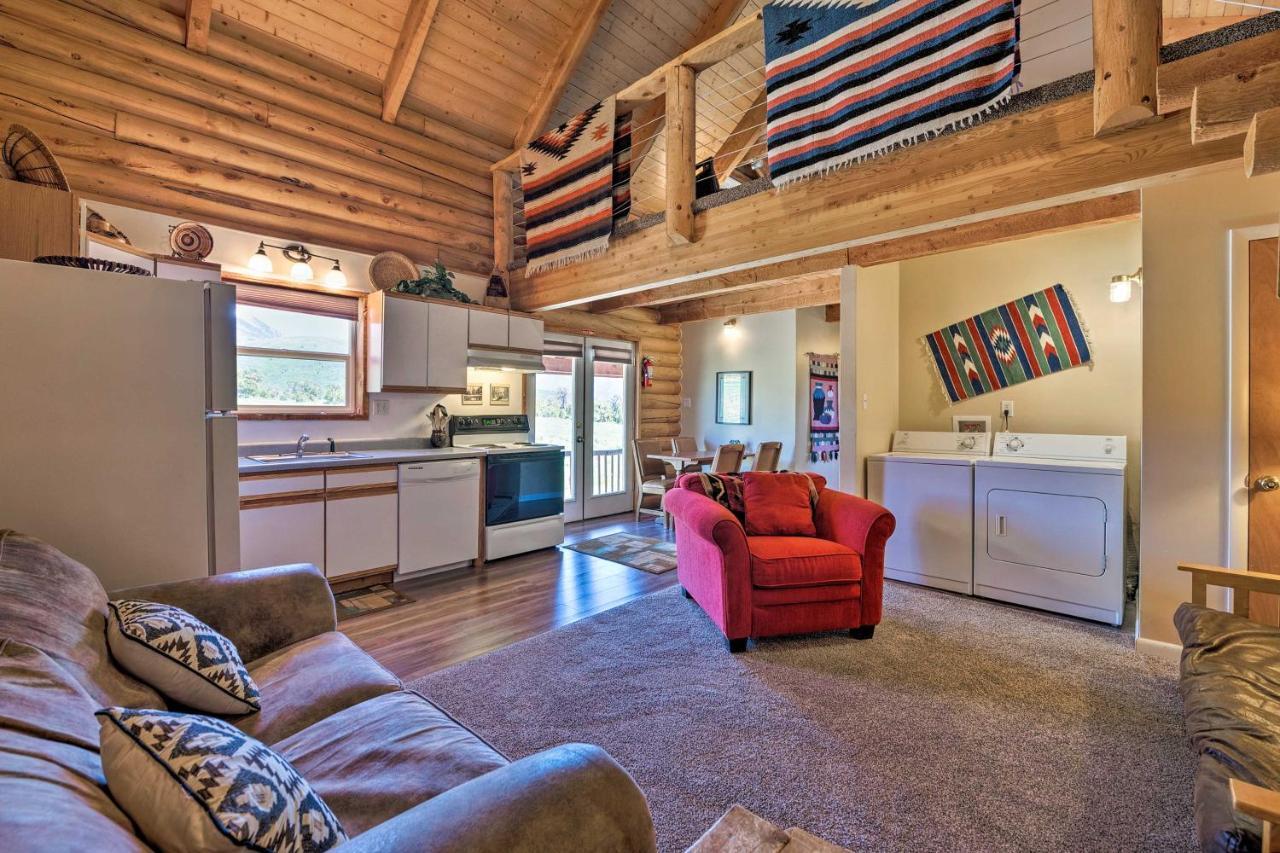 Cabin With Fire Pit, Views And Bbq 18 Mi To Moab! Екстериор снимка