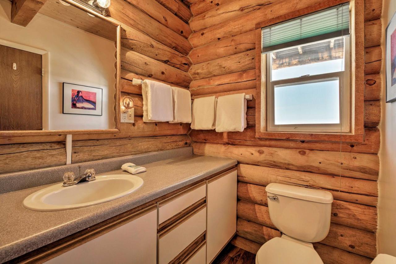 Cabin With Fire Pit, Views And Bbq 18 Mi To Moab! Екстериор снимка